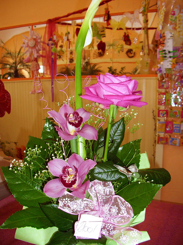 Orchidea rózsacsokor
